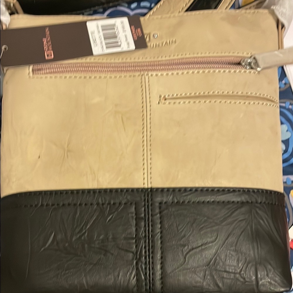 Stone Mountain Accessories Tan and Black Crossbody Bag